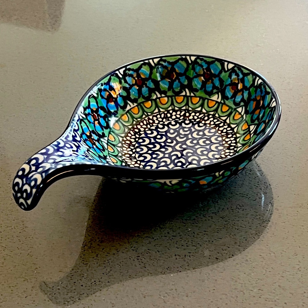 Hand made ceramic spoon rest. Polish pottery from Boleslawiec